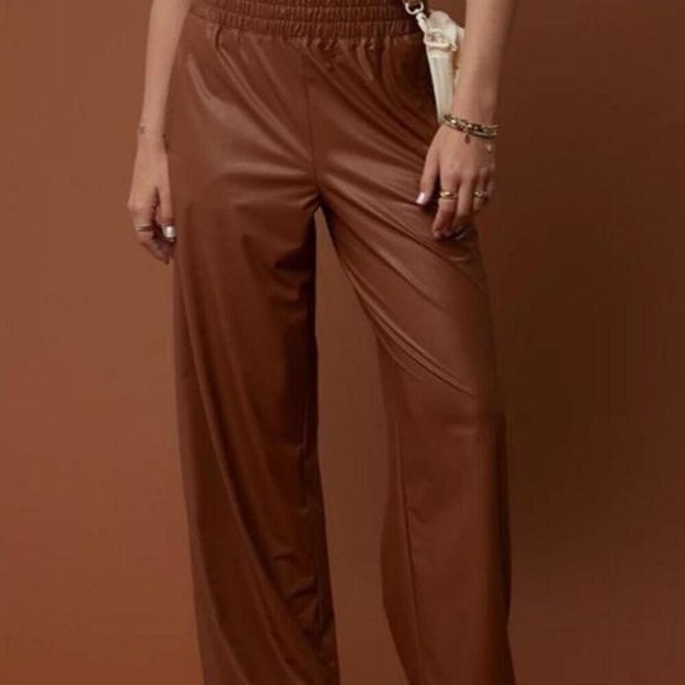 Offline by Aerie Real Luxe Faux wide leg brown leather trousers Size S NEW NWOT